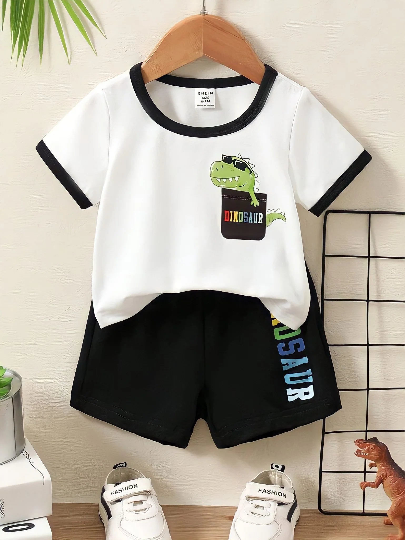 Dinosour short sleeve T-shirt set For baby boys and girls